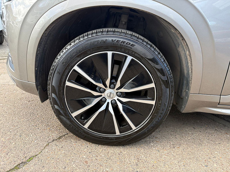 Volvo XC90 2.0 B5 MHEV Momentum Pro SUV 5dr Diesel Hybrid Auto 4WD Euro 6 (s/s) (235 ps) 5dr Automatic 2026