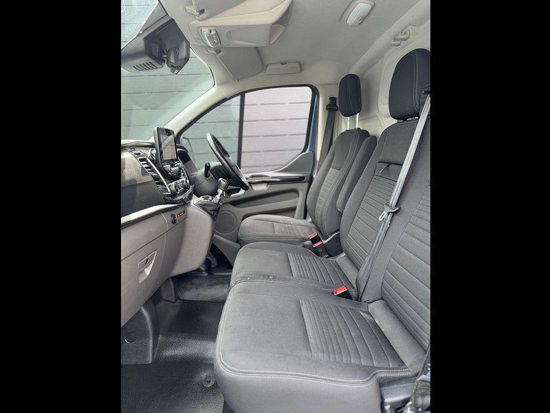 Ford Transit Custom 2.0 300 EcoBlue Limited Panel Van 5dr Diesel Manual L2 H2 Euro 6 (s/s) (130 ps) 5dr Manual 2026