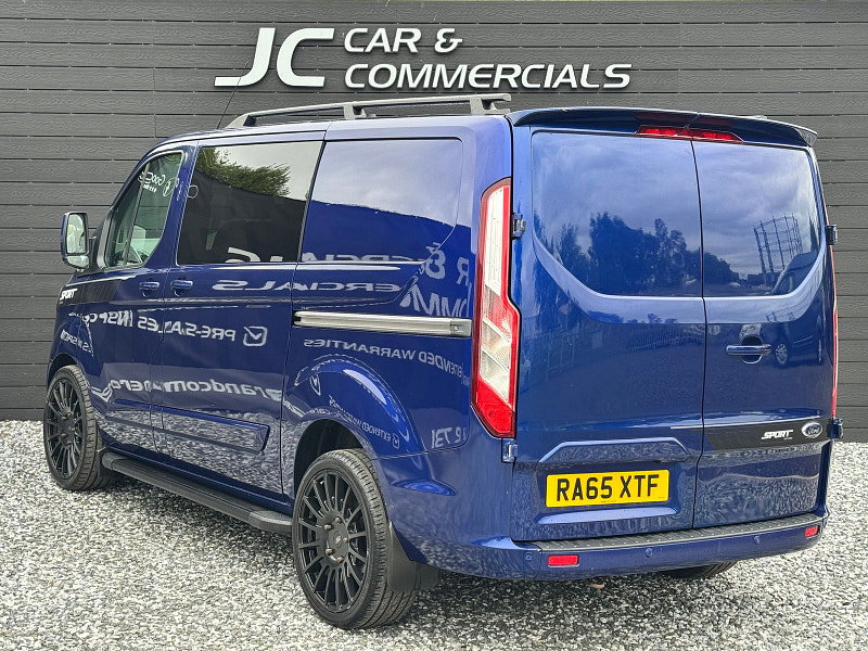 Ford Transit Custom 2.2 TDCi 270 Limited Panel Van 5dr Diesel Manual L1 H1 (186 g/km, 123 bhp) 5dr Manual 2026