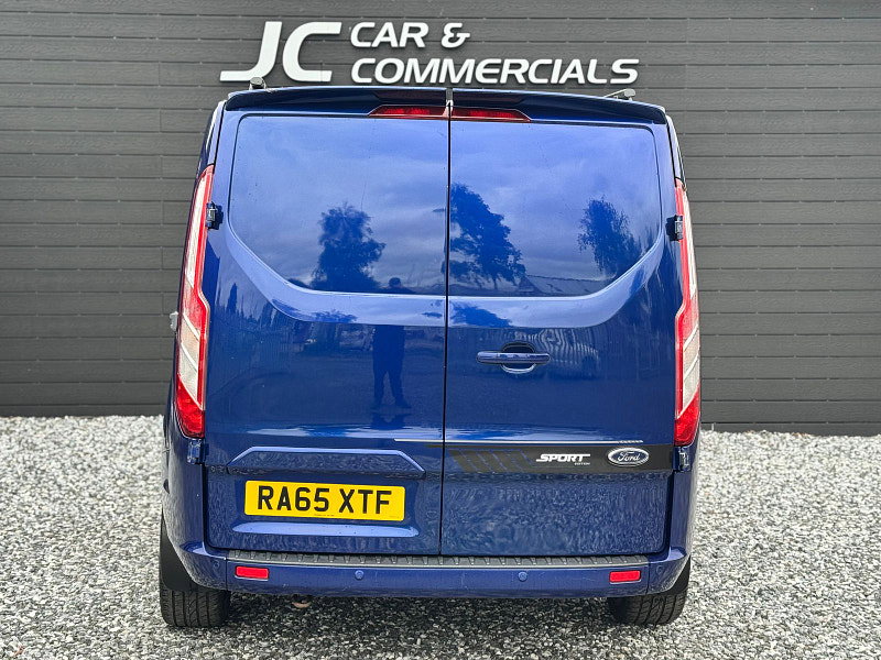 Ford Transit Custom 2.2 TDCi 270 Limited Panel Van 5dr Diesel Manual L1 H1 (186 g/km, 123 bhp) 5dr Manual 2026