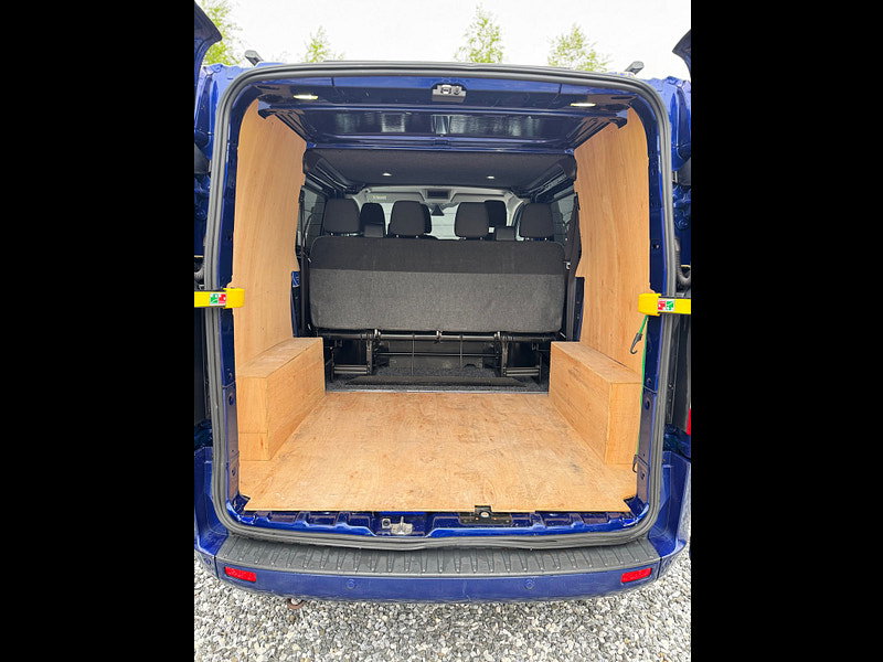 Ford Transit Custom 2.2 TDCi 270 Limited Panel Van 5dr Diesel Manual L1 H1 (186 g/km, 123 bhp) 5dr Manual 2026