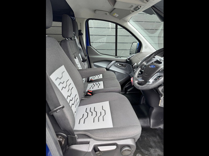 Ford Transit Custom 2.2 TDCi 270 Limited Panel Van 5dr Diesel Manual L1 H1 (186 g/km, 123 bhp) 5dr Manual 2026
