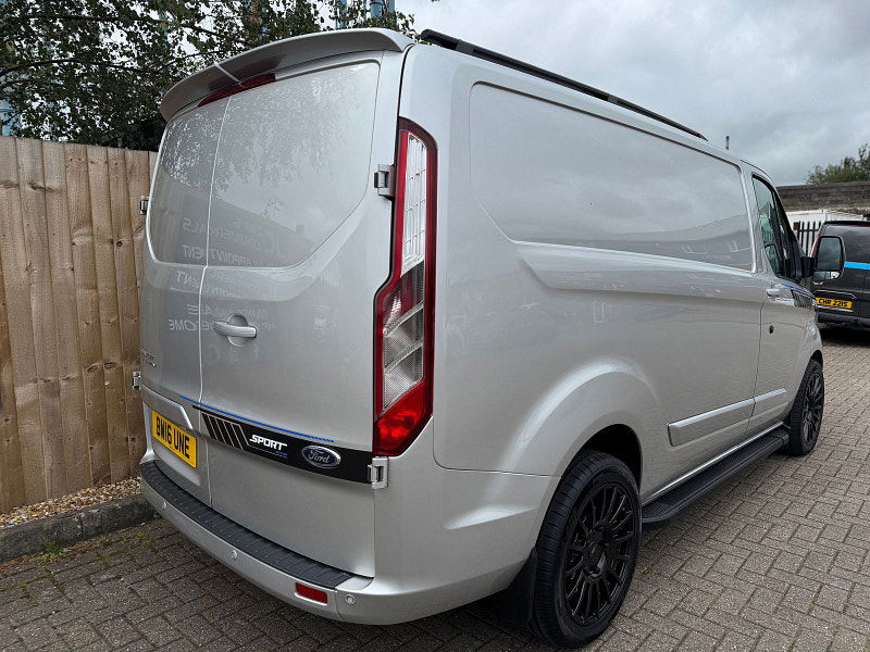 Ford Transit Custom 2.2L 270 Limited E-Tech Diesel Manual Euro 6 (123 bhp) 0dr Manual 2025
