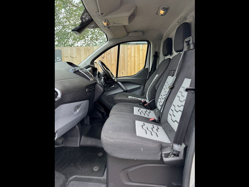 Ford Transit Custom 2.2L 270 Limited E-Tech Diesel Manual Euro 6 (123 bhp) 0dr Manual 2025