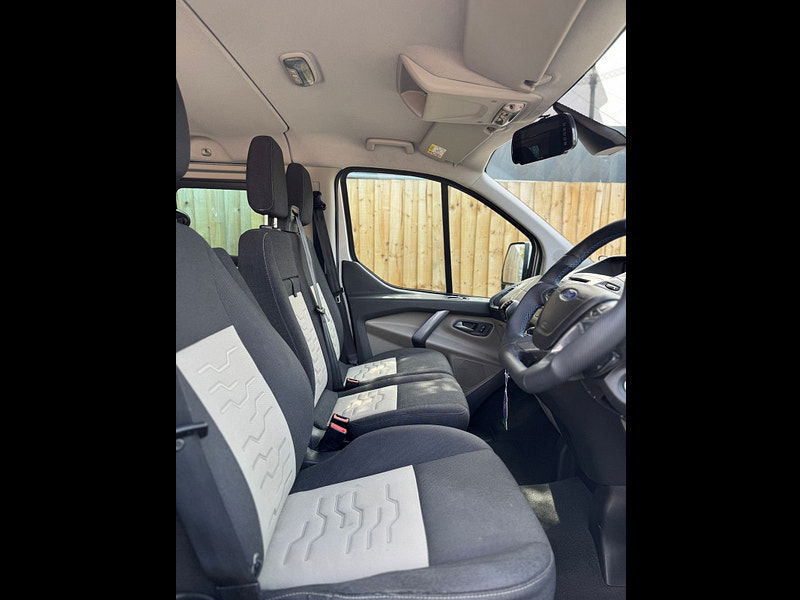 Ford Transit Custom 2.2L 290 Ltd E-Tech Diesel Manual Euro 5 (123 bhp) 4dr Manual 2025