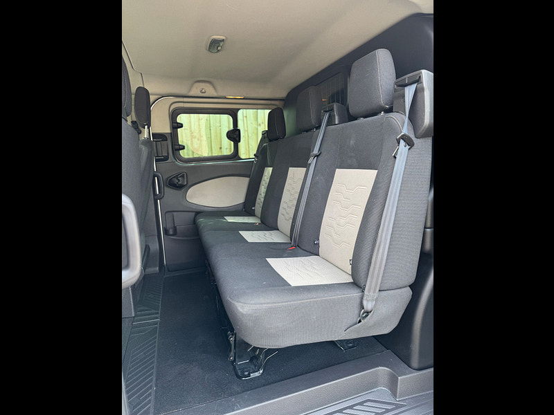 Ford Transit Custom 2.2L 290 Ltd E-Tech Diesel Manual Euro 5 (123 bhp) 4dr Manual 2025