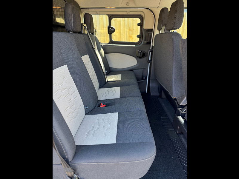 Ford Transit Custom 2.2L 290 Ltd E-Tech Diesel Manual Euro 5 (153 bhp) 0dr Manual 2025