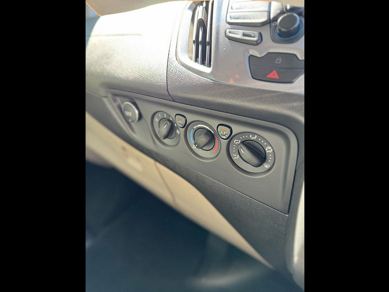 Ford Transit Custom 2.2L 290 Ltd E-Tech Diesel Manual Euro 5 (153 bhp) 0dr Manual 2025