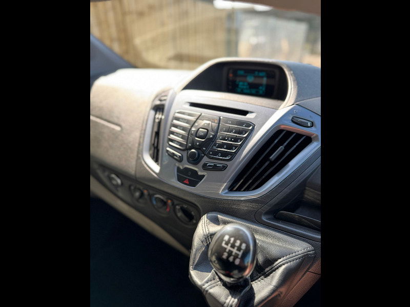 Ford Transit Custom 2.2L 290 Ltd E-Tech Diesel Manual Euro 5 (153 bhp) 0dr Manual 2025