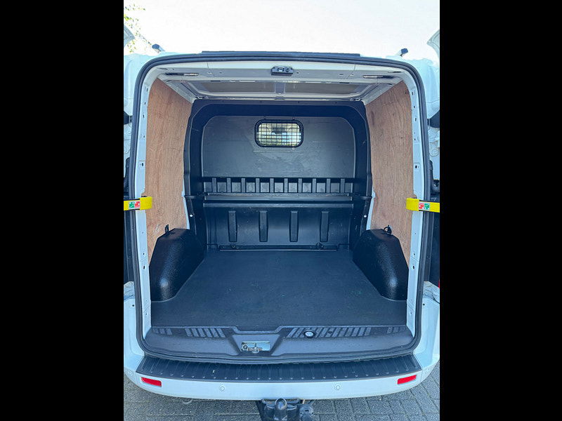 Ford Transit Custom 2.2L 290 Ltd E-Tech Diesel Manual Euro 5 (153 bhp) 0dr Manual 2025