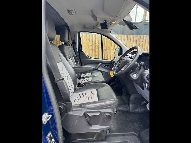 Ford Transit Custom 2.2L 290 Ltd E-Tech Diesel Manual Euro 5 (153 bhp) 4dr Manual 2025