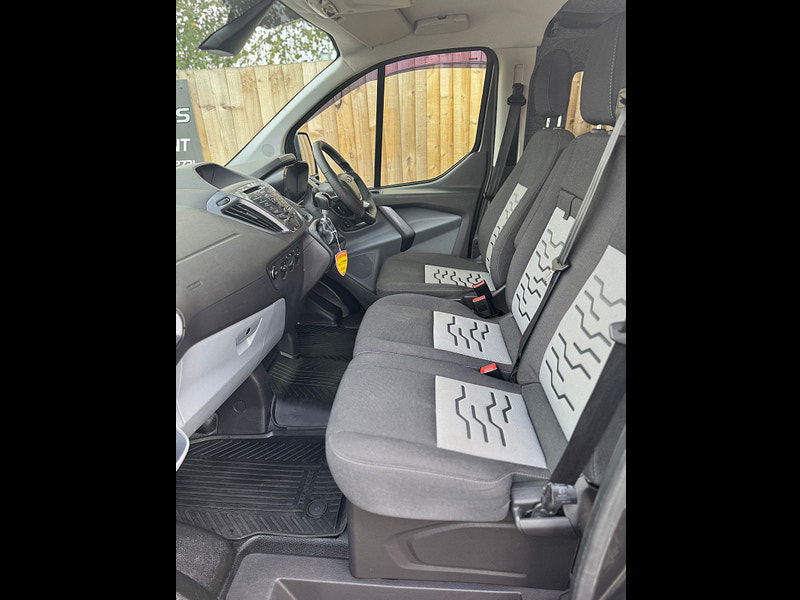 Ford Transit Custom 2.2L 290 Ltd E-Tech Diesel Manual Euro 6 (123 bhp) 4dr Manual 2025