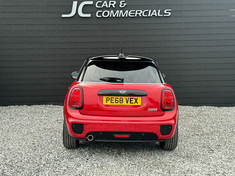MINI Hatch 1.5L Cooper Auto Hatchback 5dr Petrol Automatic Euro 6 (134 bhp) 5dr Automatic 2025