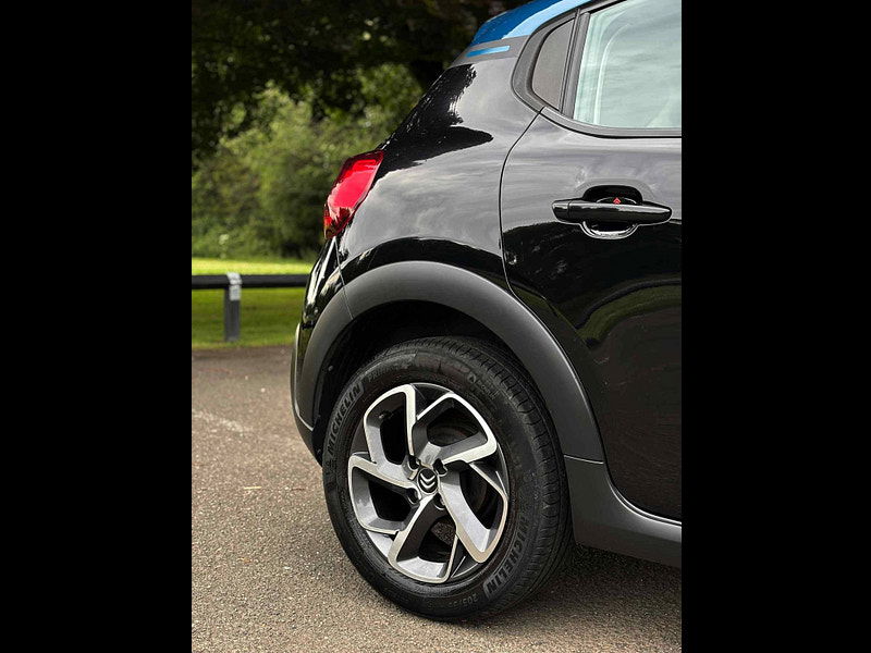 Citroen C3 1.2L Shine PureTech S/S Hatchback 5dr Petrol Manual Euro 6 (82 bhp) 5dr Manual 2025