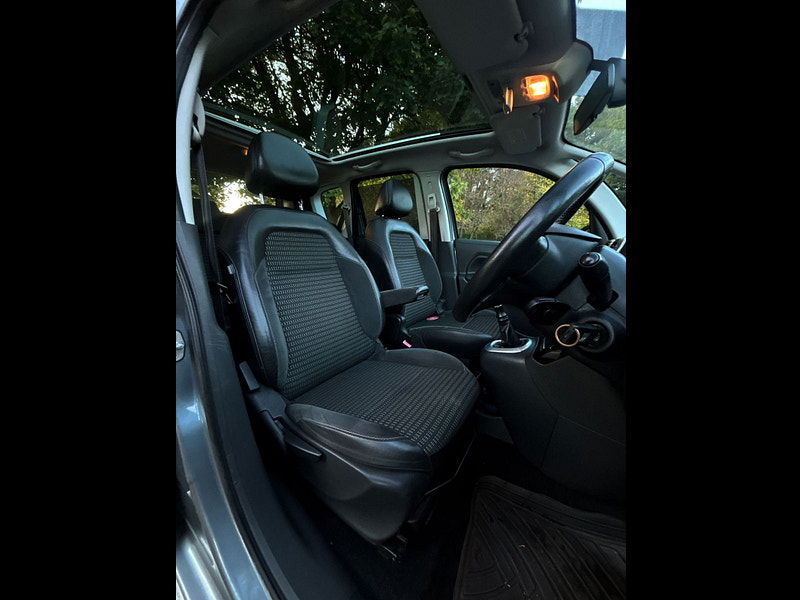 Citroen C3 Picasso 1.6L Exclusive HDI MPV 5dr Diesel Manual Euro 5 (109 bhp) 5dr Manual 2025