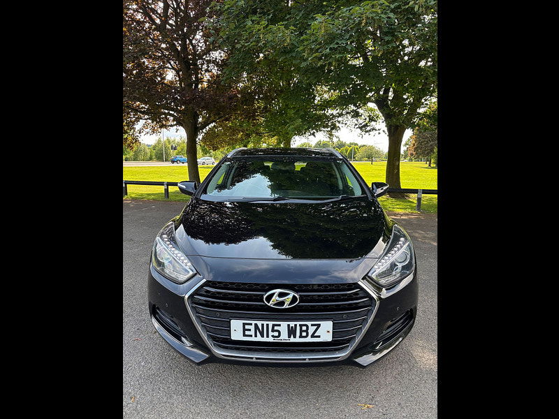 Hyundai I40 1.7L SE Nav CRDi Blue Drive Semi-Auto Estate 5dr Diesel Semi Automatic Euro 6 (139 bhp) 5dr Semi Automatic 2025