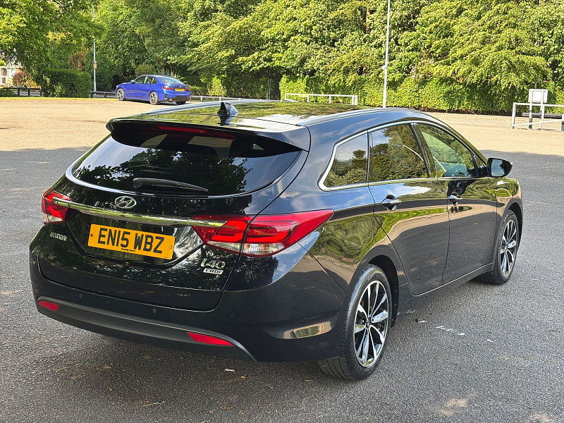 Hyundai I40 1.7L SE Nav CRDi Blue Drive Semi-Auto Estate 5dr Diesel Semi Automatic Euro 6 (139 bhp) 5dr Semi Automatic 2025