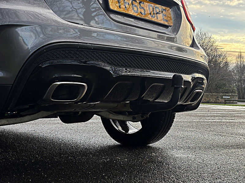 Mercedes-benz GLA 2.1L GLA220 CDI 4MATIC AMG LINE SUV 5dr Diesel Automatic Euro 6 (168 bhp) 5dr Automatic 2025