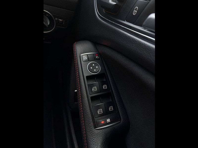 Mercedes-benz GLA 2.1L GLA220 CDI 4MATIC AMG LINE SUV 5dr Diesel Automatic Euro 6 (168 bhp) 5dr Automatic 2025