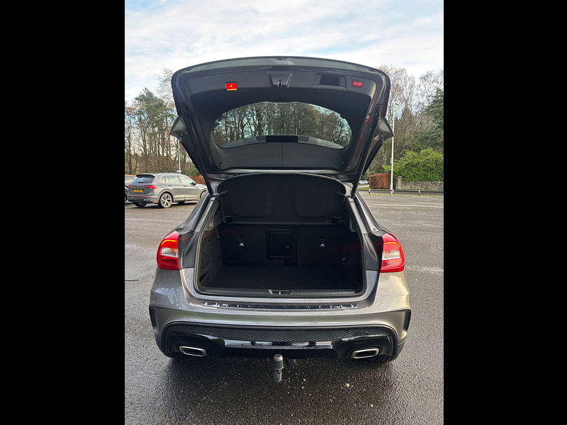 Mercedes-benz GLA 2.1L GLA220 CDI 4MATIC AMG LINE SUV 5dr Diesel Automatic Euro 6 (168 bhp) 5dr Automatic 2025