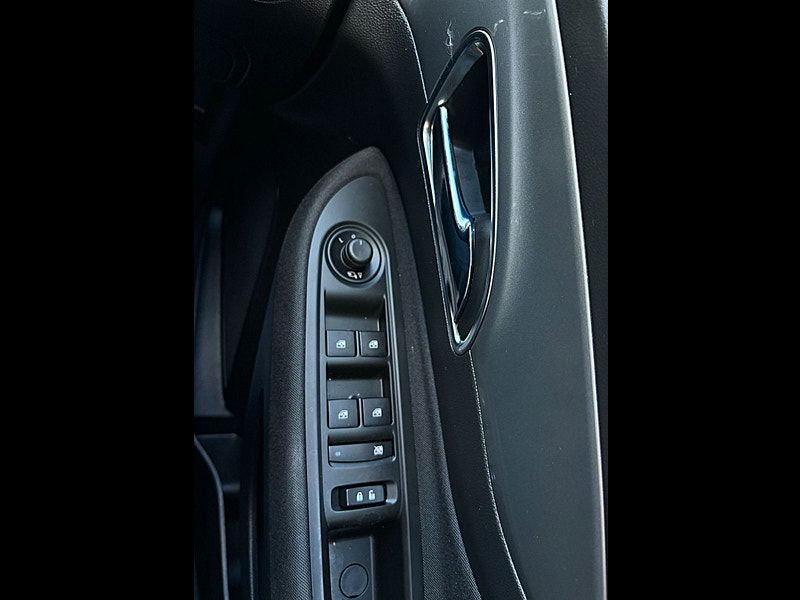 Vauxhall Mokka 1.6L Tech Line CDTi S/S SUV 5dr Diesel Manual Euro 6 (134 bhp) 5dr Manual 2025