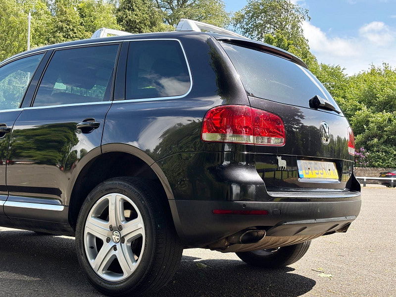 Volkswagen Touareg 4.2L V8 Auto SUV 5dr Petrol Automatic Euro 4 (310 bhp) 5dr Automatic 2025