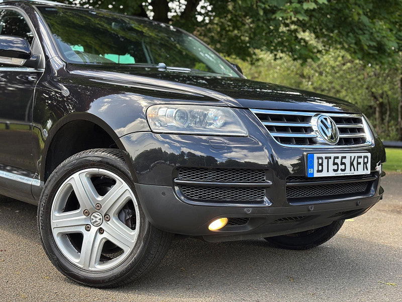 Volkswagen Touareg 4.2L V8 Auto SUV 5dr Petrol Automatic Euro 4 (310 bhp) 5dr Automatic 2025