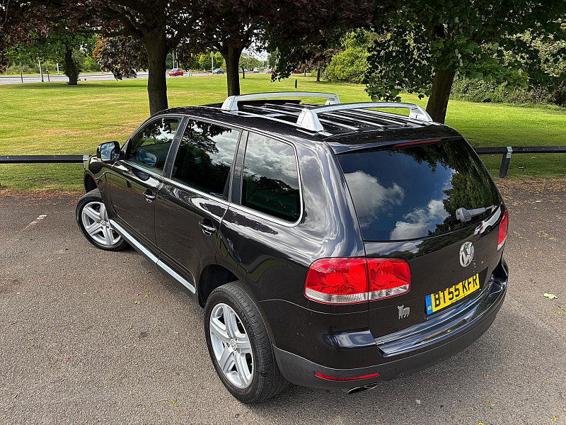 Volkswagen Touareg 4.2L V8 Auto SUV 5dr Petrol Automatic Euro 4 (310 bhp) 5dr Automatic 2025
