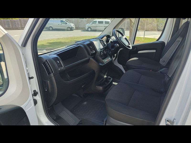 Citroen Relay 2.2 BlueHDi 35 Enterprise Edition Panel Van 5dr Diesel Manual L3 High Roof Euro 6 (s/s) (140 ps) 5dr Manual 2025