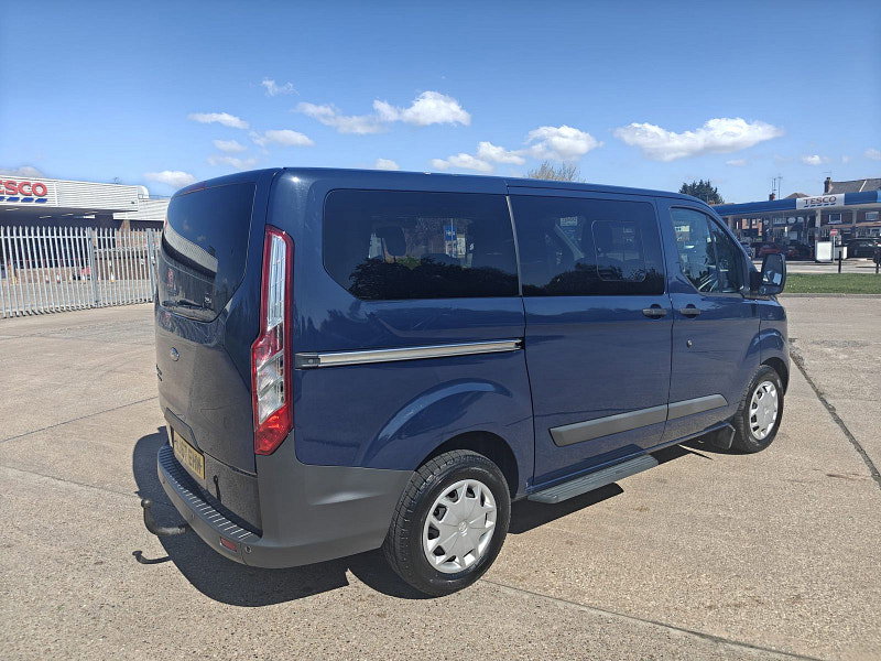 Ford Tourneo Custom 2.0 310 EcoBlue Zetec Minibus Double Cab 5dr Diesel Manual L1 Euro 6 (s/s) (105 ps) 5dr Manual 2026