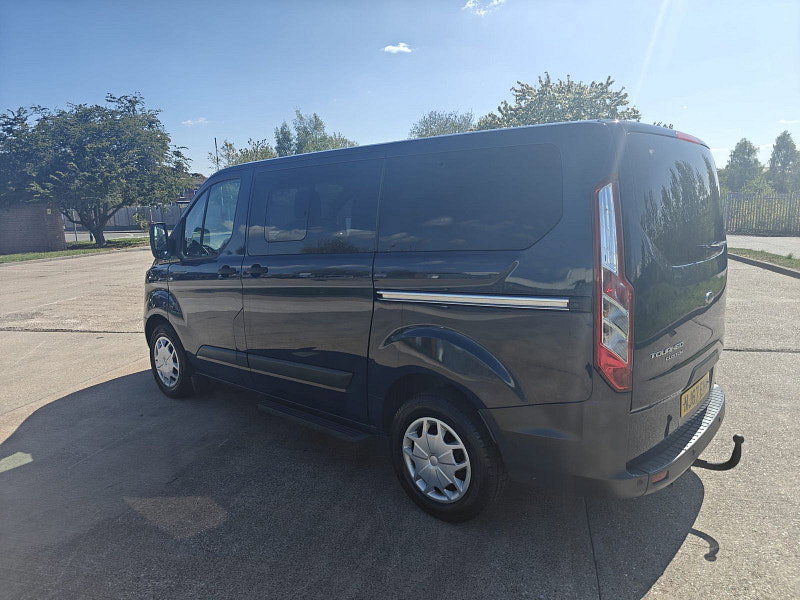 Ford Tourneo Custom 2.0 310 EcoBlue Zetec Minibus Double Cab 5dr Diesel Manual L1 Euro 6 (s/s) (105 ps) 5dr Manual 2026