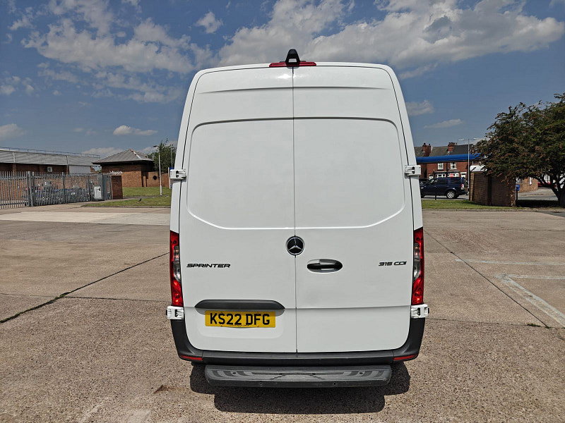 Mercedes-Benz Sprinter 2.0 315 CDI Premium Panel Van 5dr Diesel Manual FWD L2 H2 Euro 6 (s/s) (150 ps) 5dr Manual 2026