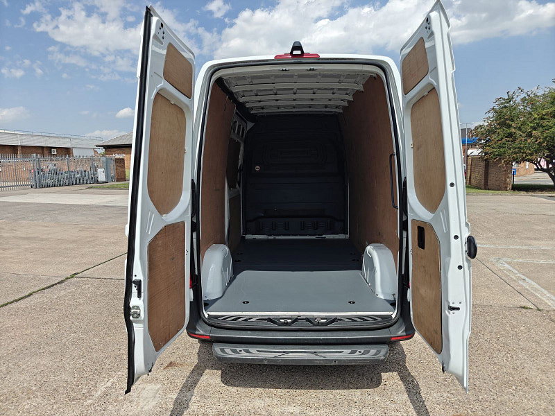 Mercedes-Benz Sprinter 2.0 315 CDI Premium Panel Van 5dr Diesel Manual FWD L2 H2 Euro 6 (s/s) (150 ps) 5dr Manual 2026
