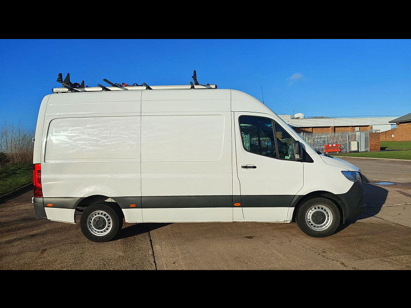 Mercedes-Benz Sprinter 2.0 315 CDI Progressive Panel Van 5dr Diesel Manual RWD L2 H2 Euro 6 (s/s) (150 ps) 5dr Manual 2026