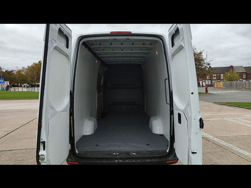 Mercedes-Benz Sprinter 2.0 315 CDI Progressive Panel Van 5dr Diesel Manual RWD L3 H2 Euro 6 (s/s) (150 ps) 5dr Manual 2025