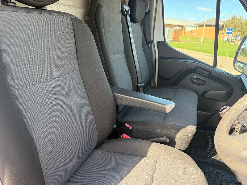 Nissan Interstar 2.3 dCi 35 Acenta Panel Van 4dr Diesel Manual FWD L2 H2 Euro 6 (135 ps) 4dr Manual 2025