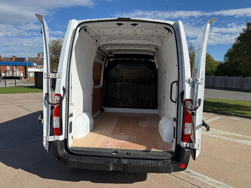 Nissan Interstar 2.3 dCi 35 Acenta Panel Van 4dr Diesel Manual FWD L2 H2 Euro 6 (135 ps) 4dr Manual 2025