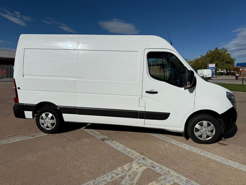 Nissan Interstar 2.3 dCi 35 Acenta Panel Van 4dr Diesel Manual FWD L2 H2 Euro 6 (135 ps) 4dr Manual 2025