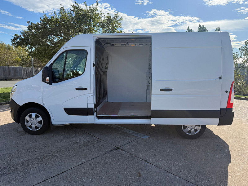 Nissan Interstar 2.3 dCi 35 Acenta Panel Van 4dr Diesel Manual FWD L2 H2 Euro 6 (135 ps) 4dr Manual 2025