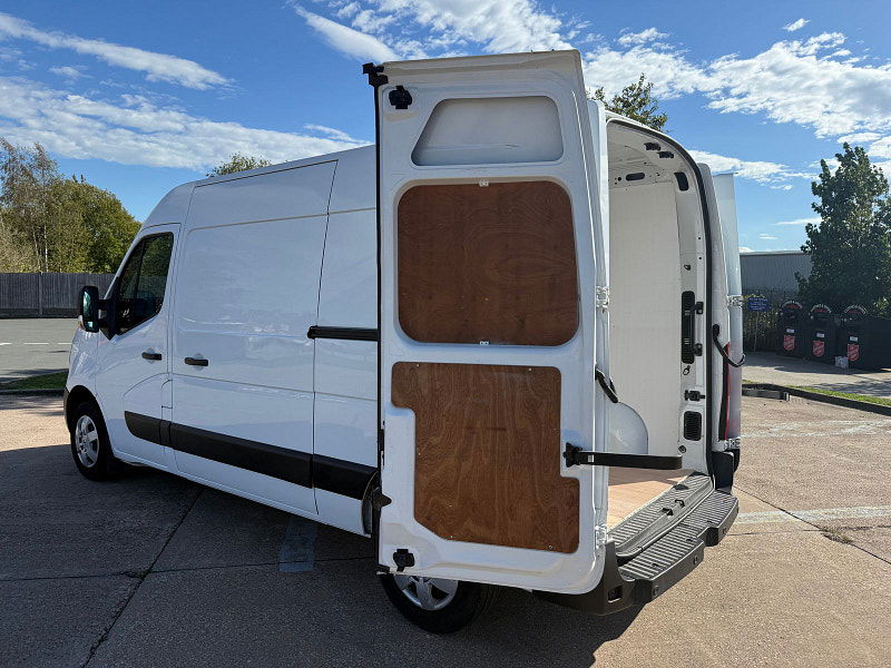 Nissan Interstar 2.3 dCi 35 Acenta Panel Van 4dr Diesel Manual FWD L2 H2 Euro 6 (135 ps) 4dr Manual 2025