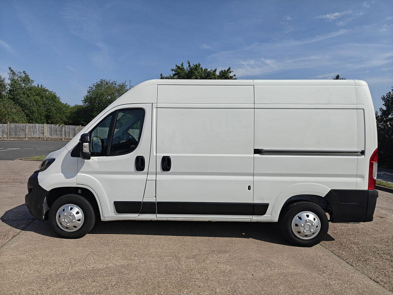 Peugeot Boxer 2.2 BlueHDi 335 Professional Panel Van 5dr Diesel Manual L2 H2 Euro 6 (s/s) (140 ps) 5dr Manual 2026