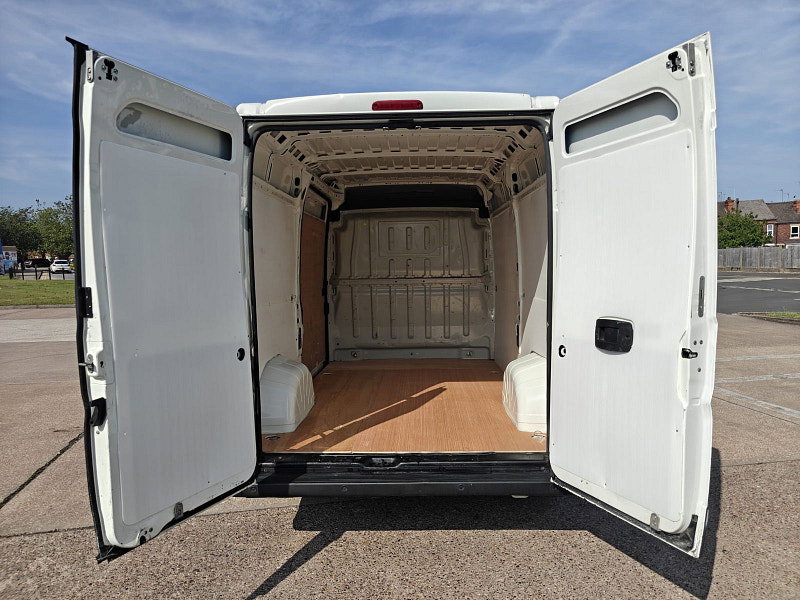 Peugeot Boxer 2.2 BlueHDi 335 Professional Panel Van 5dr Diesel Manual L2 H2 Euro 6 (s/s) (140 ps) 5dr Manual 2026