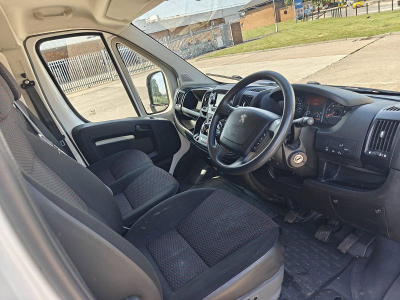 Peugeot Boxer 2.2 BlueHDi 335 Professional Panel Van 5dr Diesel Manual L2 H2 Euro 6 (s/s) (140 ps) 5dr Manual 2026