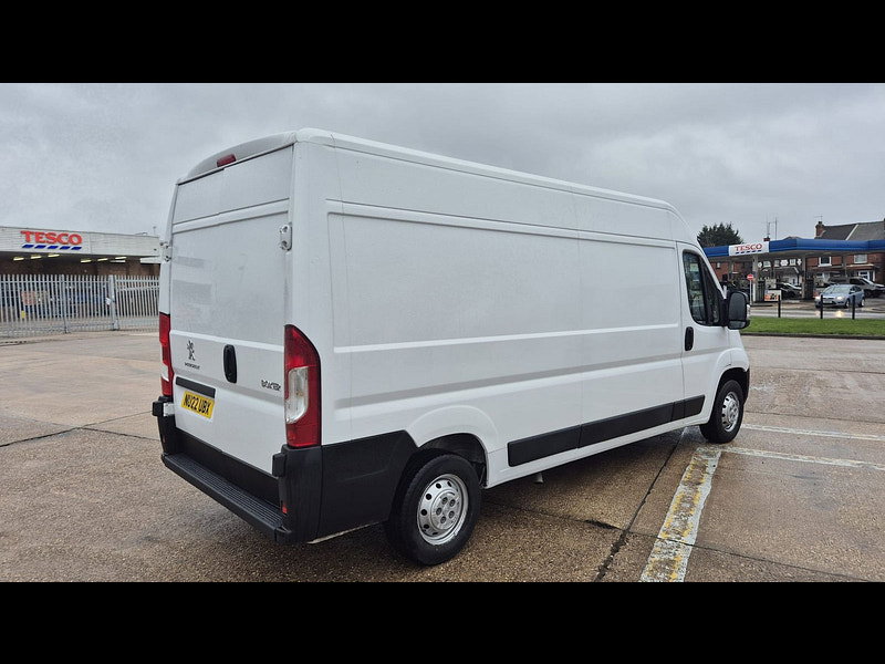 Peugeot Boxer 2.2 BlueHDi 335 Professional Panel Van 5dr Diesel Manual L3 H2 Euro 6 (s/s) (140 ps) 5dr Manual 2026