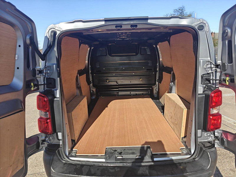Peugeot Expert 1.5 BlueHDi 1000 Professional Premium Standard Panel Van 6dr Diesel Manual MWB Euro 6 (s/s) (100 bhp) 6dr Manual 2026