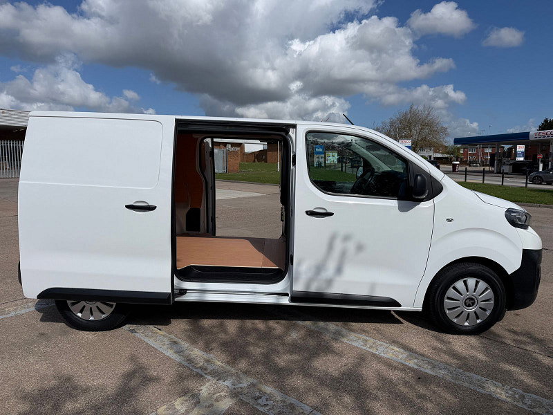 Peugeot Expert 2.0 BlueHDi 1400 Professional Standard Panel Van 6dr Diesel Manual MWB Euro 6 (s/s) (120 ps) 6dr Manual 2026