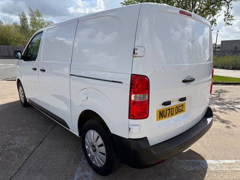 Peugeot Expert 2.0 BlueHDi 1400 Professional Standard Panel Van 6dr Diesel Manual MWB Euro 6 (s/s) (120 ps) 6dr Manual 2026