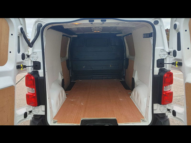 Peugeot Expert 2.0 BlueHDi 1400 Professional Standard Panel Van 6dr Diesel Manual MWB Euro 6 (s/s) (120 ps) 6dr Manual 2025