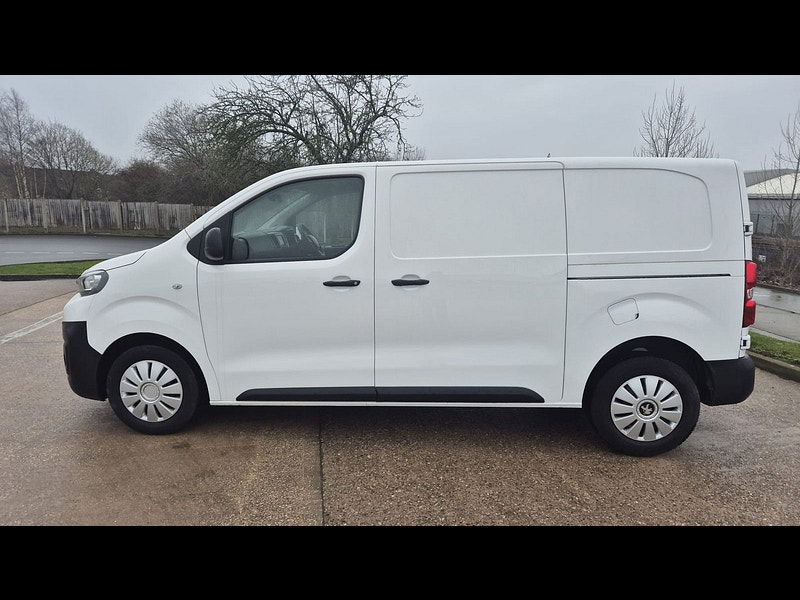 Peugeot Expert 2.0 BlueHDi 1400 Professional Standard Panel Van 6dr Diesel Manual MWB Euro 6 (s/s) (120 ps) 6dr Manual 2026