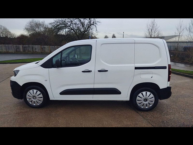 Peugeot Partner 1.5 BlueHDi 1000 Professional Standard Panel Van 5dr Diesel Manual SWB Euro 6 (100 bhp) 5dr Manual 2026